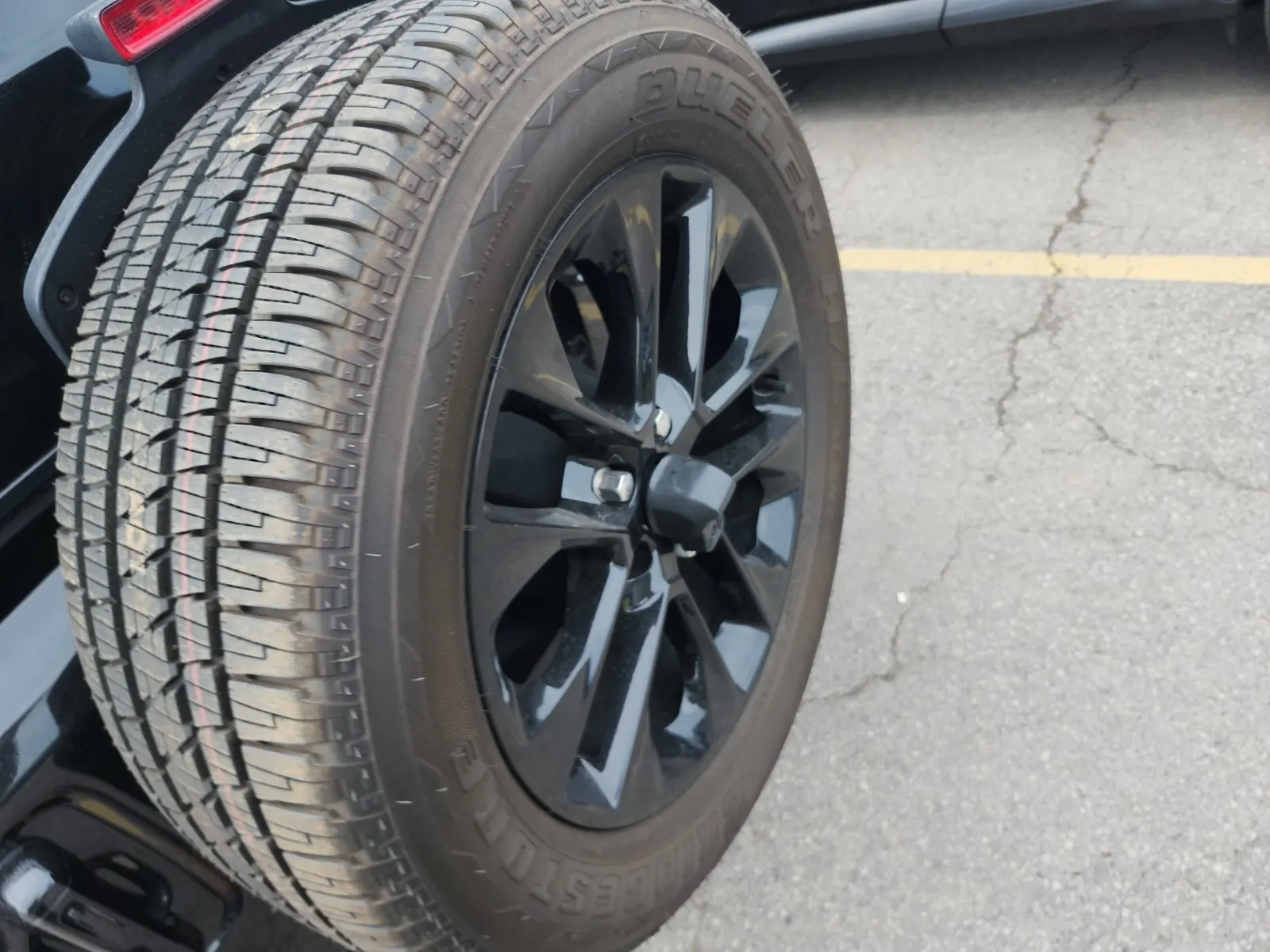 Spare Tire & Wheel Photo