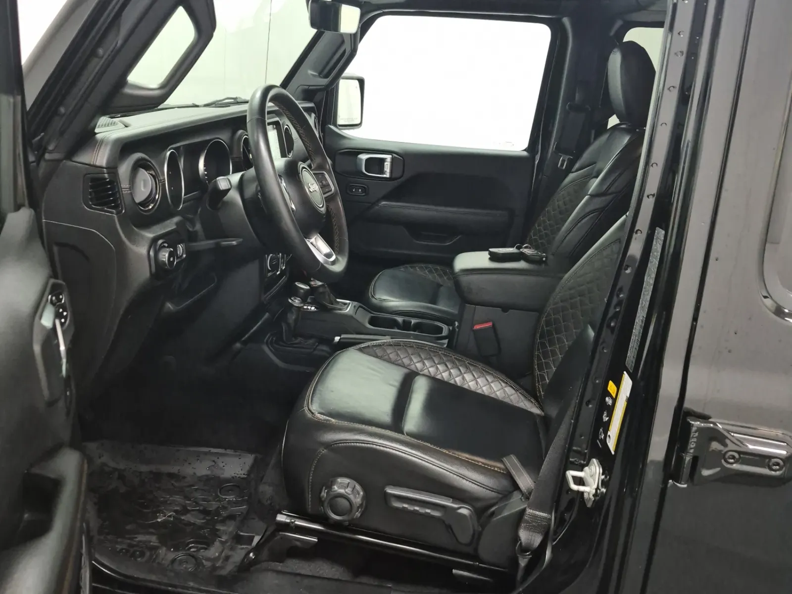 Front Interior Photo
