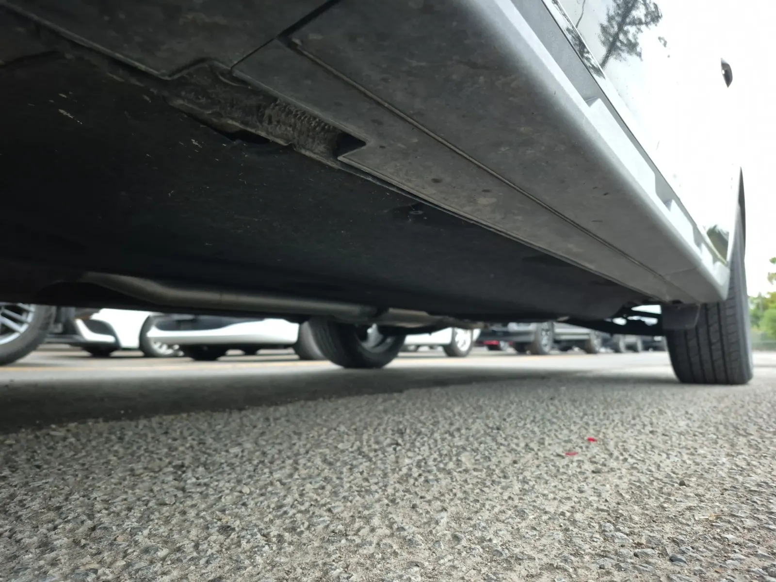 Undercarriage - Driver Photo
