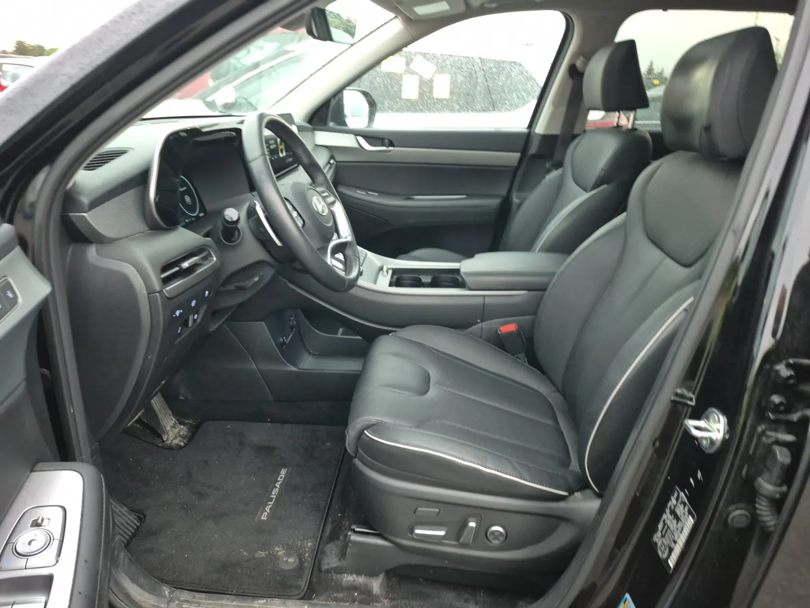 Front Interior Photo
