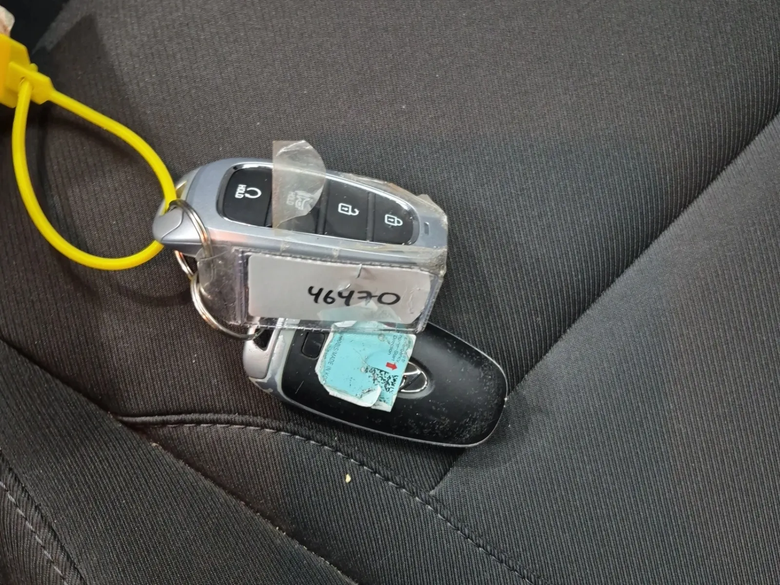 Keys/Fobs/Manual Photo