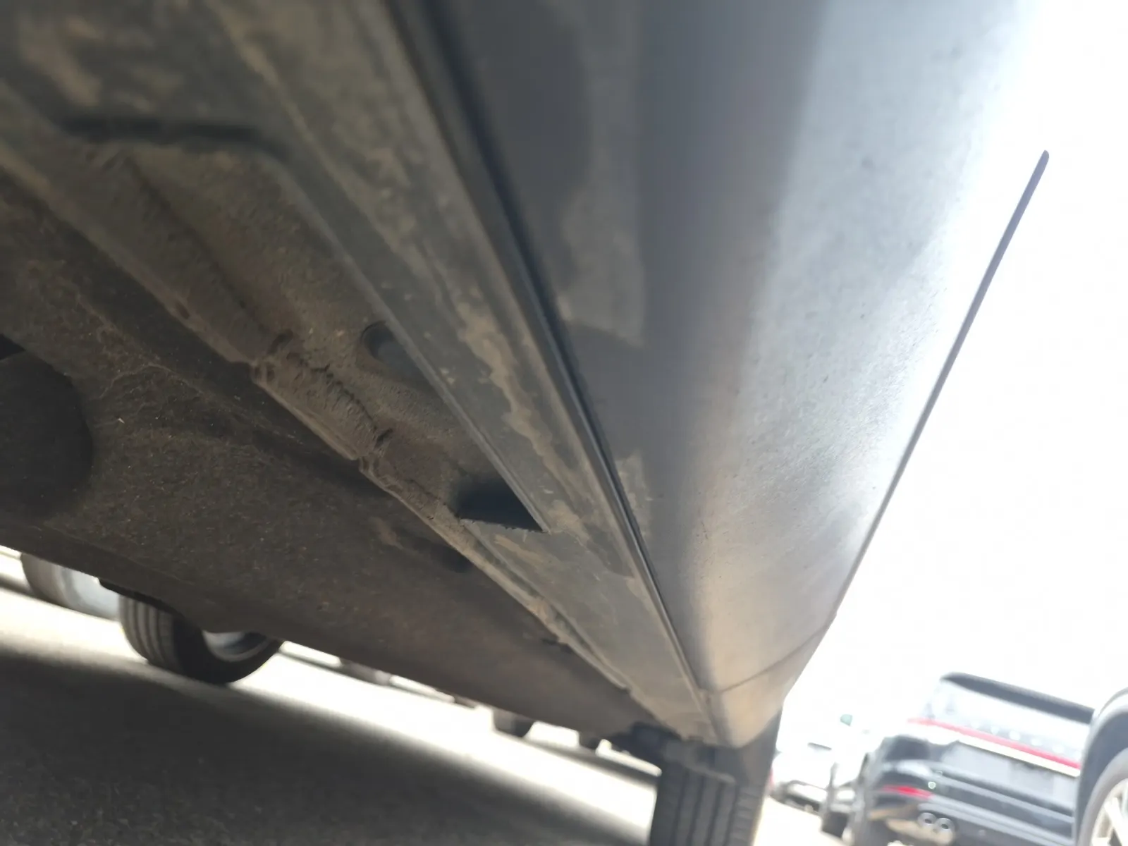 Undercarriage - Passenger Photo