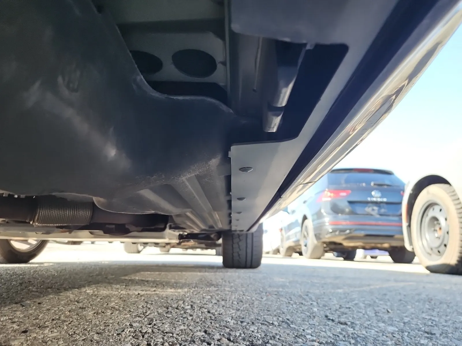 Undercarriage - Passenger Photo