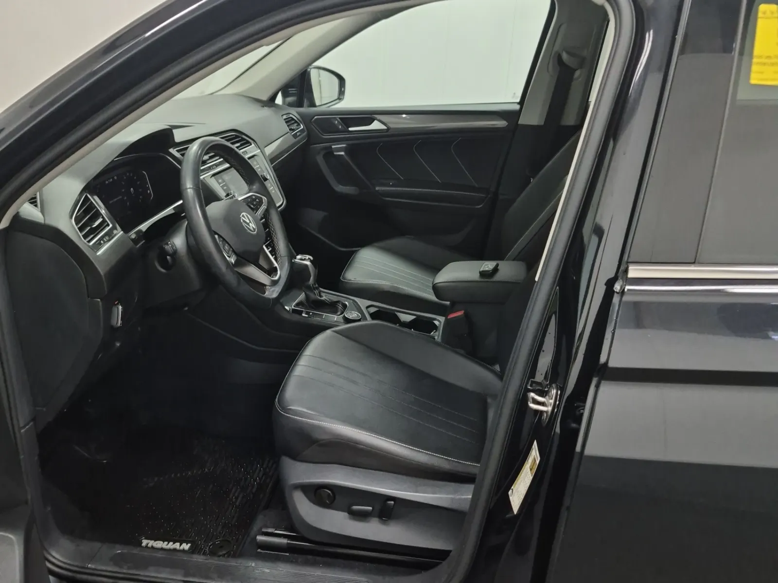 Front Interior Photo