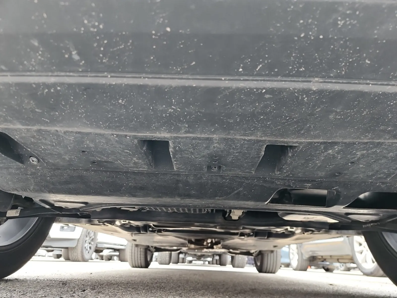 Undercarriage - Front Photo