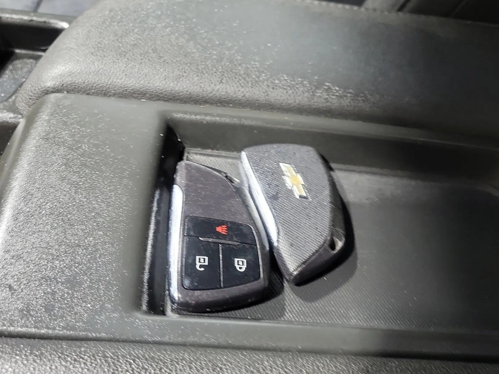 Keys/Fobs/Manual Photo