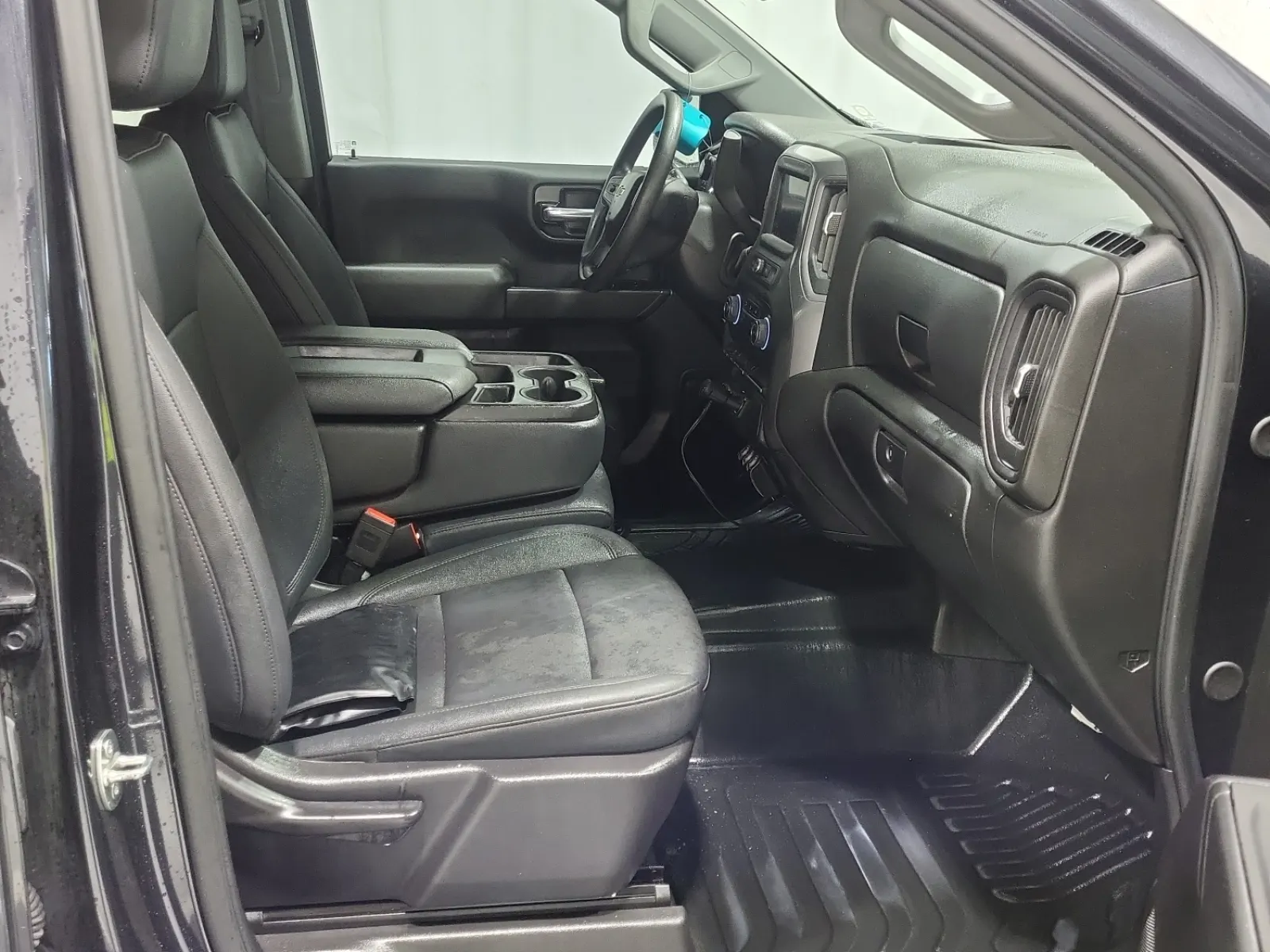 Right Side Interior Photo