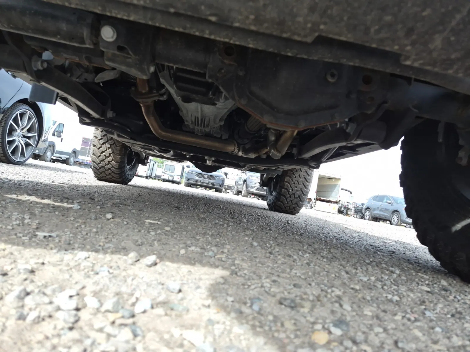 Undercarriage - Front Photo