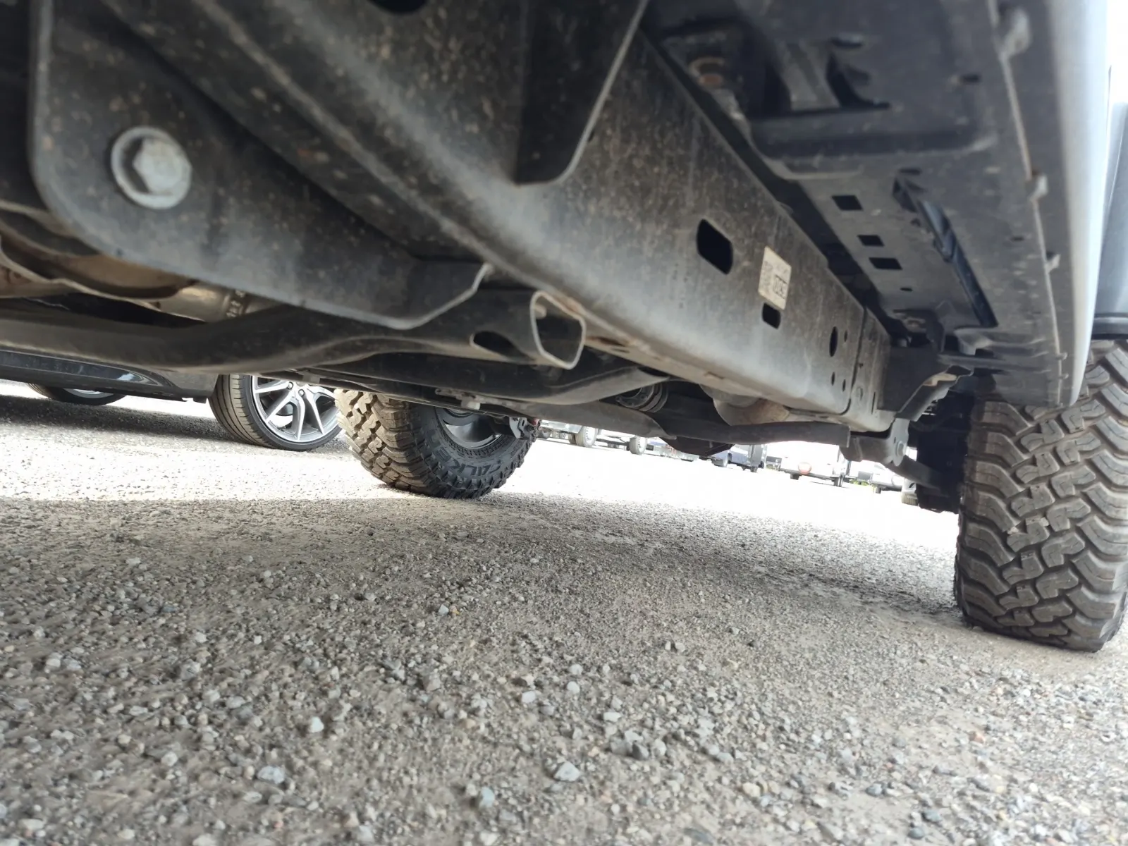 Undercarriage - Driver Photo