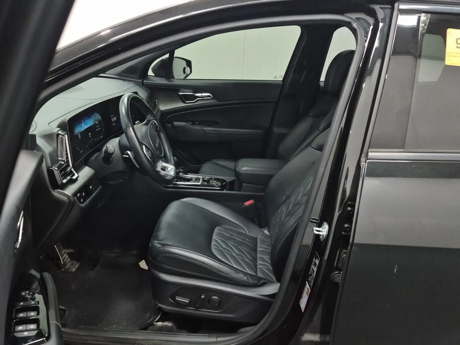 Front Interior Photo