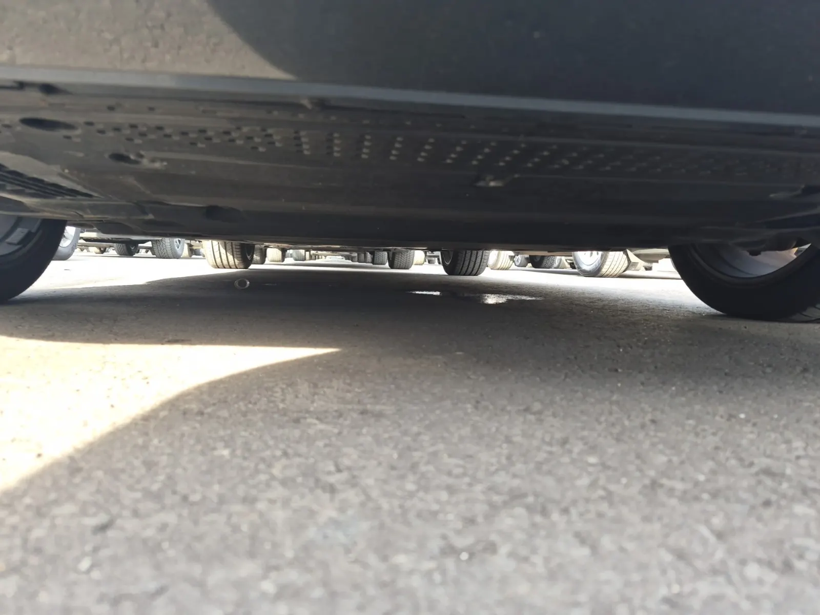 Undercarriage - Front Photo