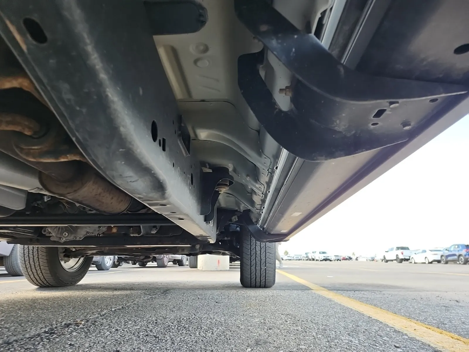 Undercarriage - Passenger Photo
