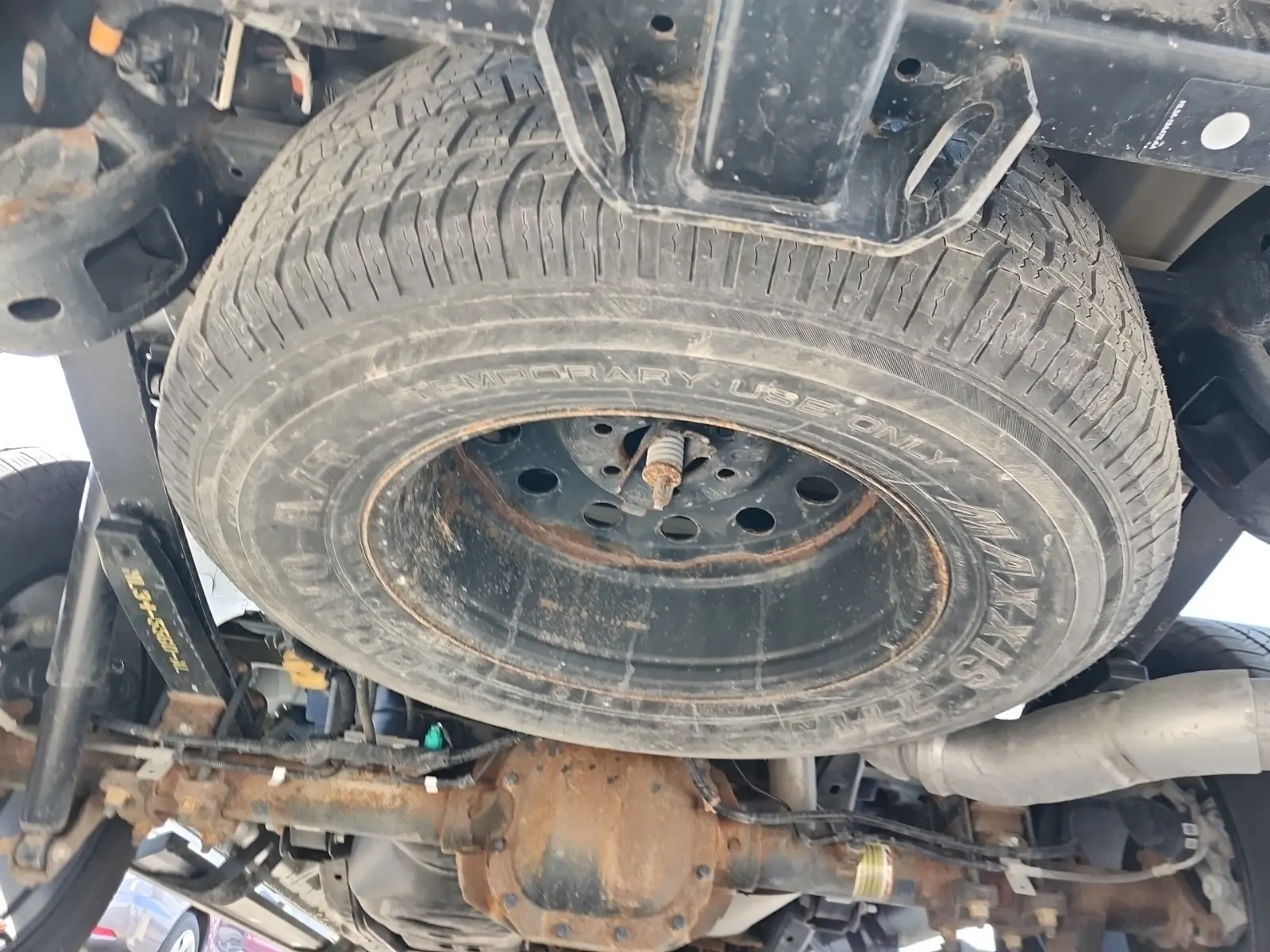 Spare Tire & Wheel Photo