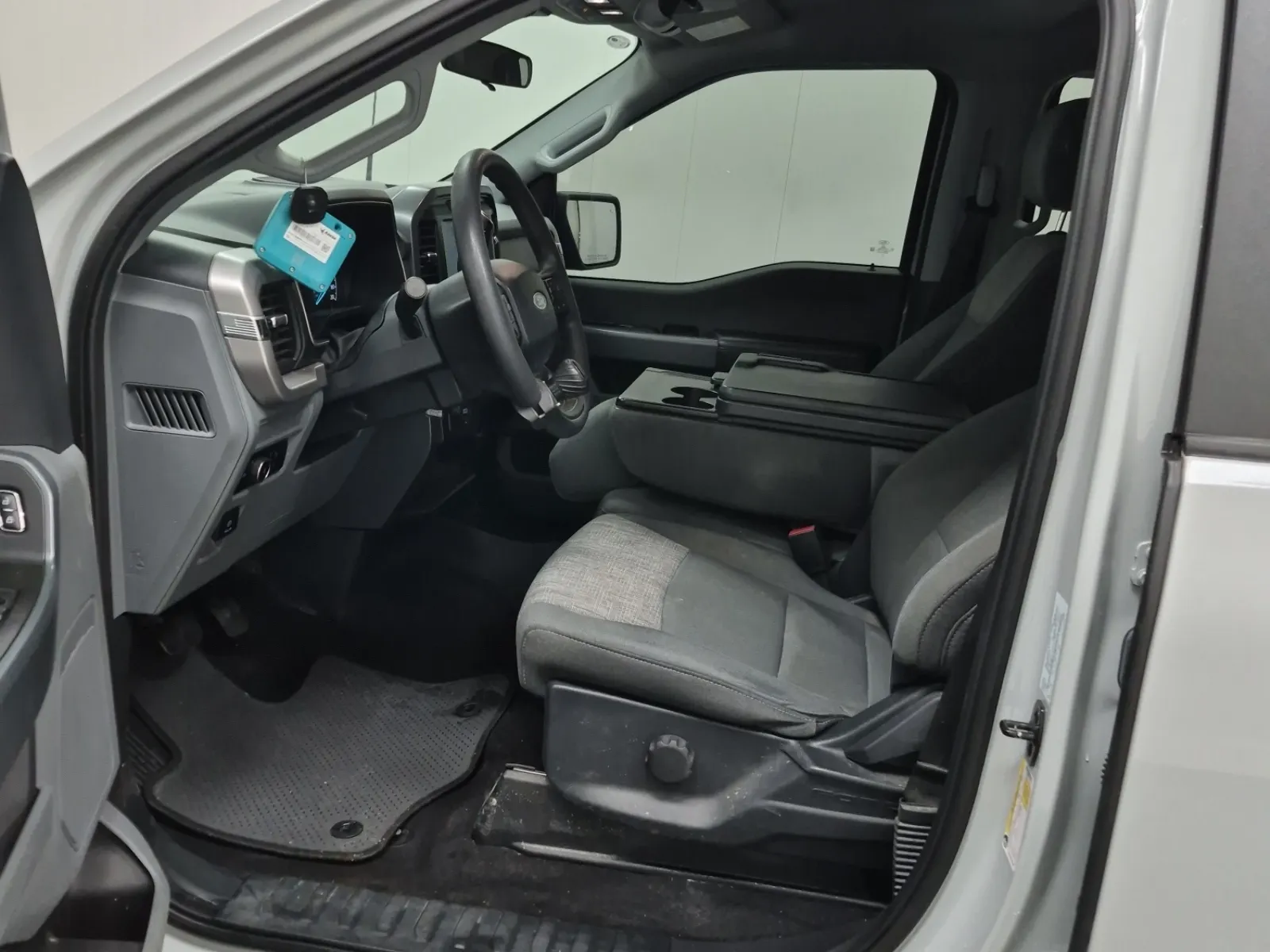 Front Interior Photo