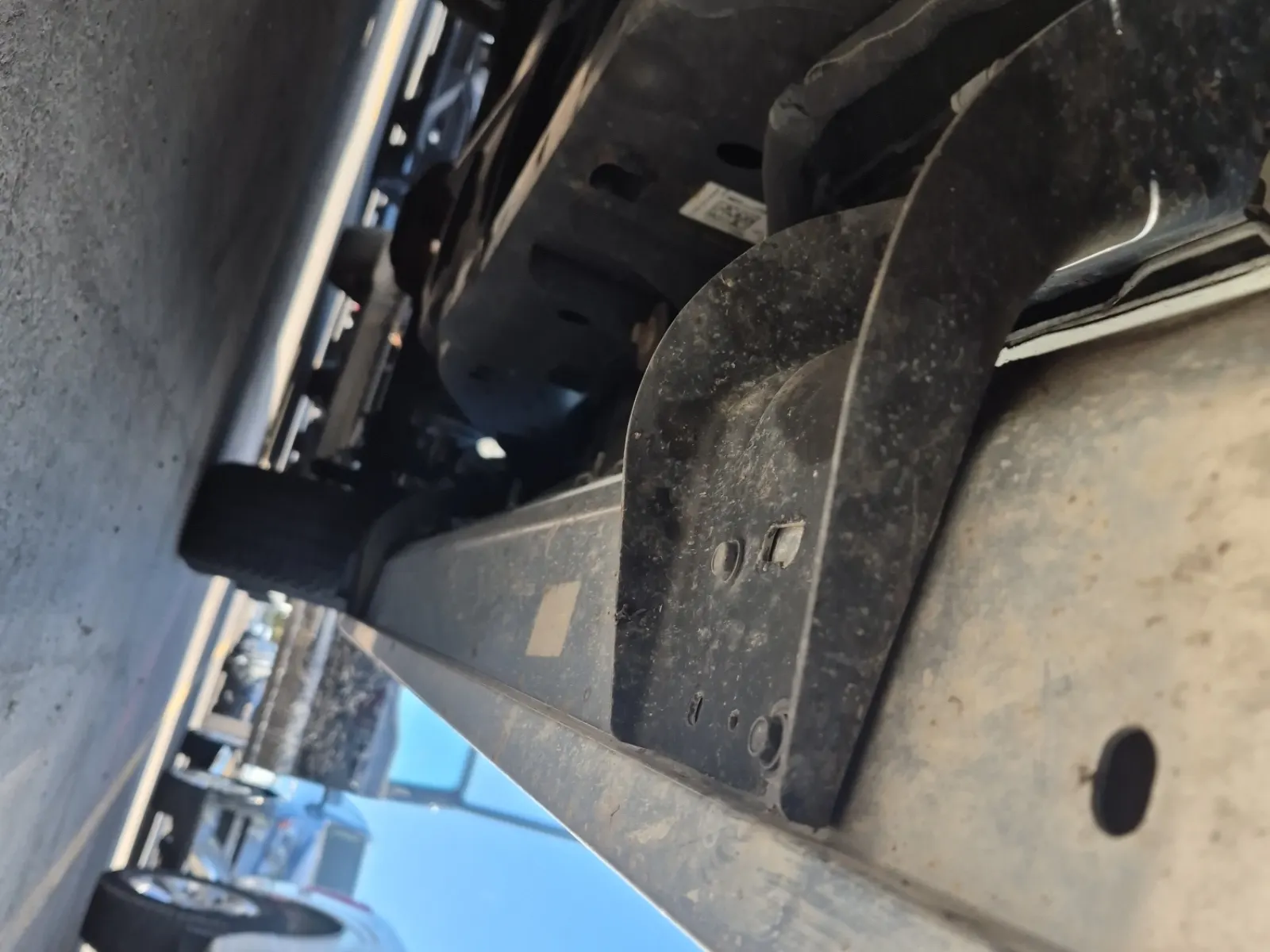 Undercarriage - Driver Photo