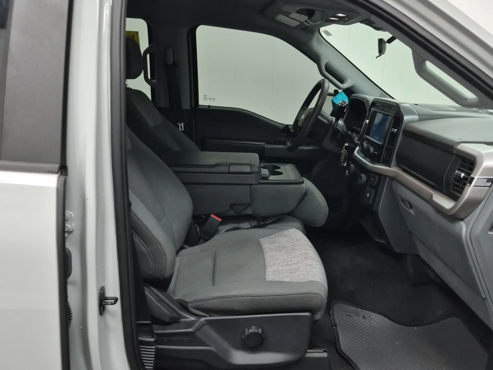 Right Side Interior Photo