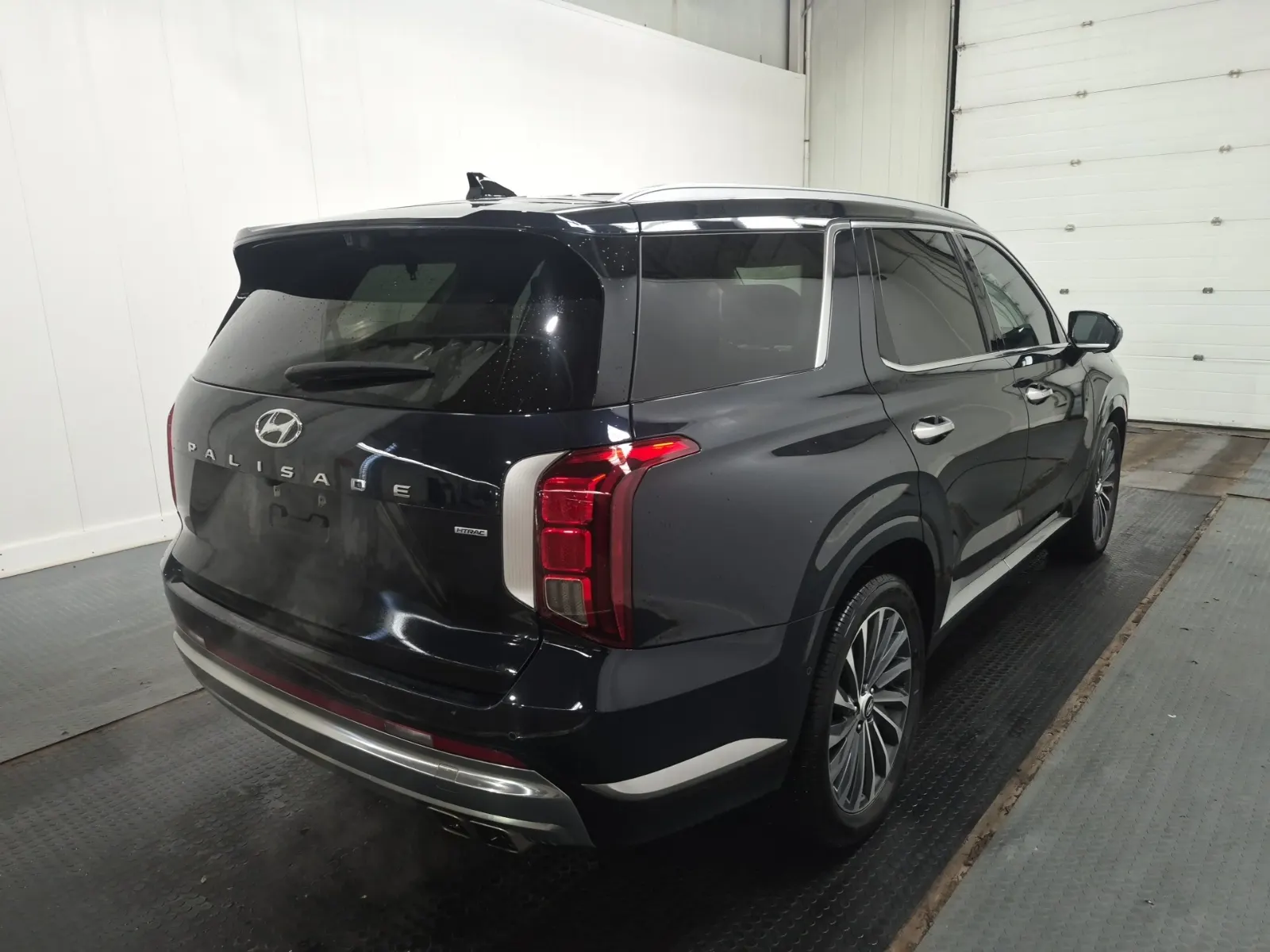 Passenger Rear 3/4 Photo