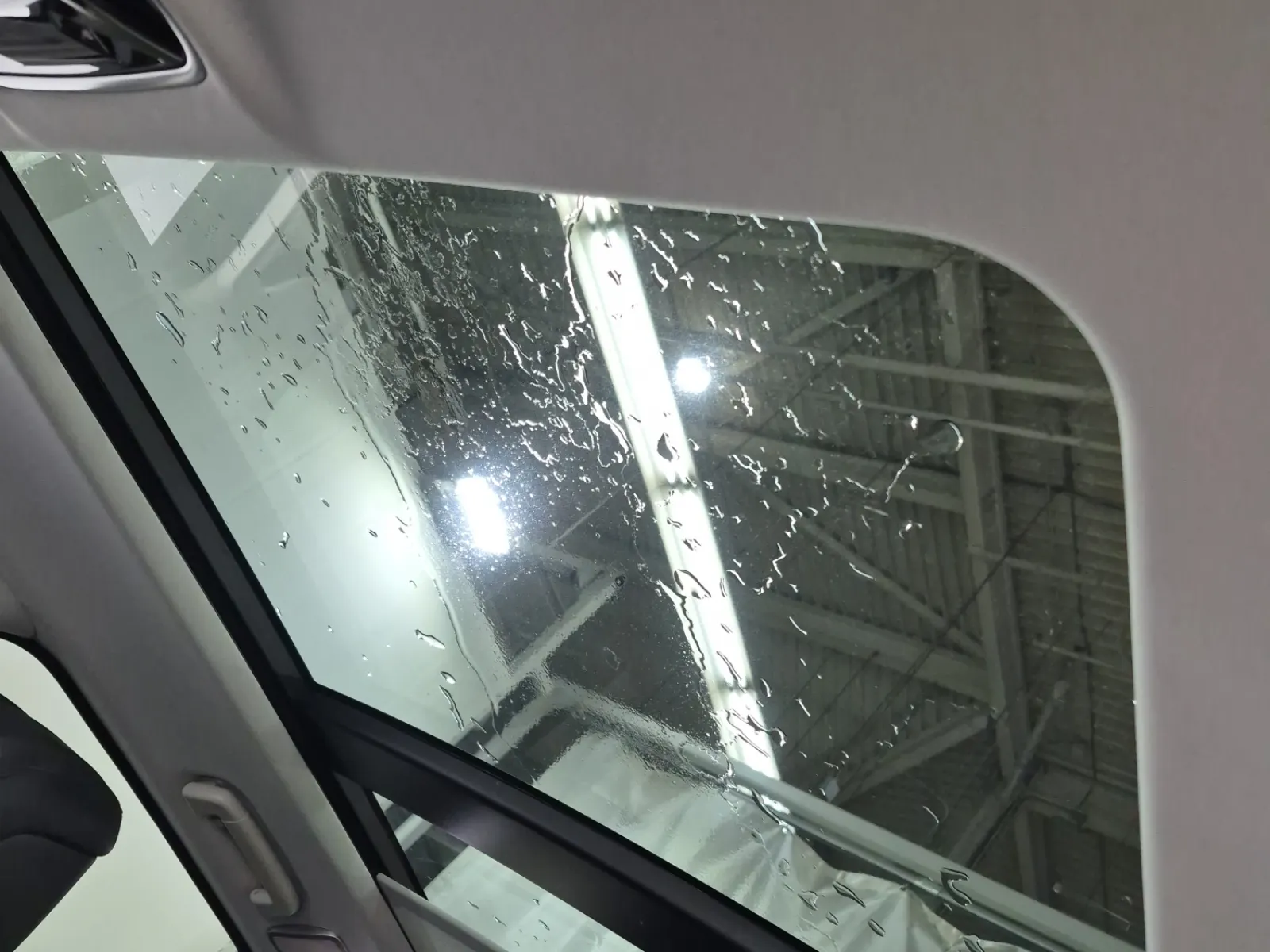 Interior Roof Photo