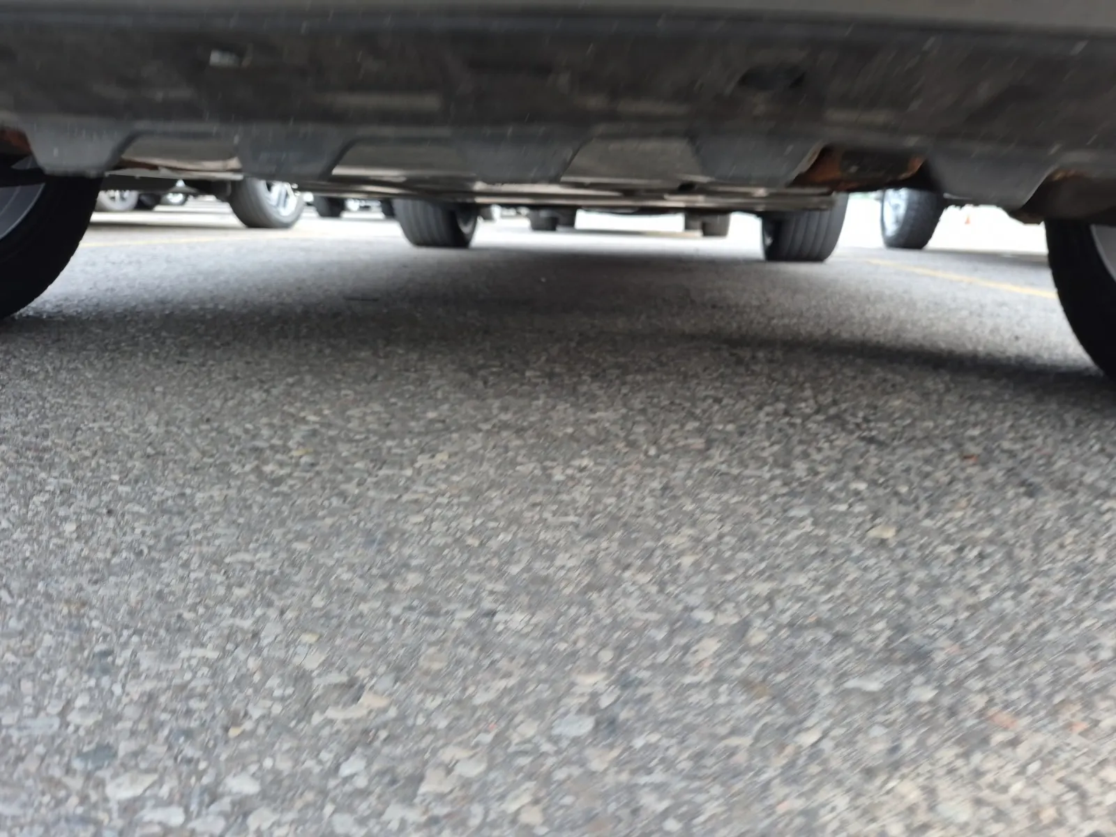 Undercarriage - Front Photo