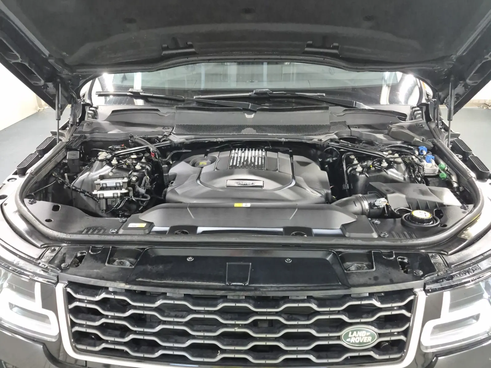 Engine Photo