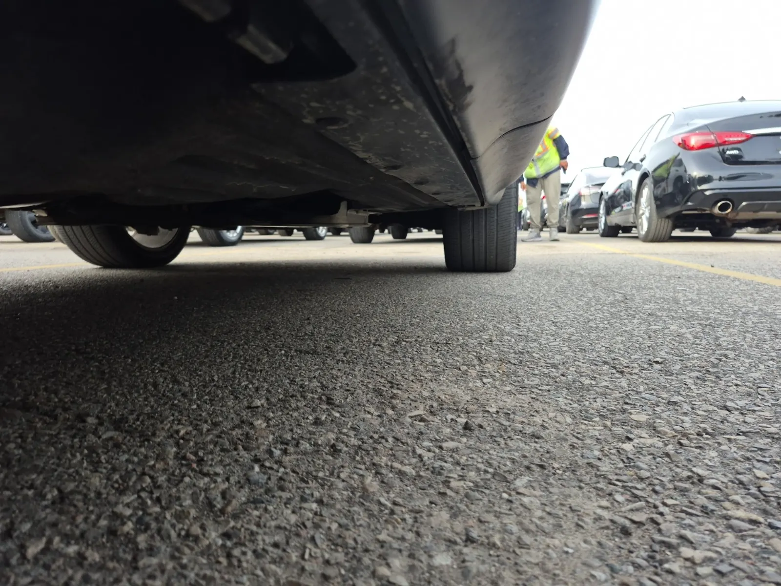 Undercarriage - Passenger Photo