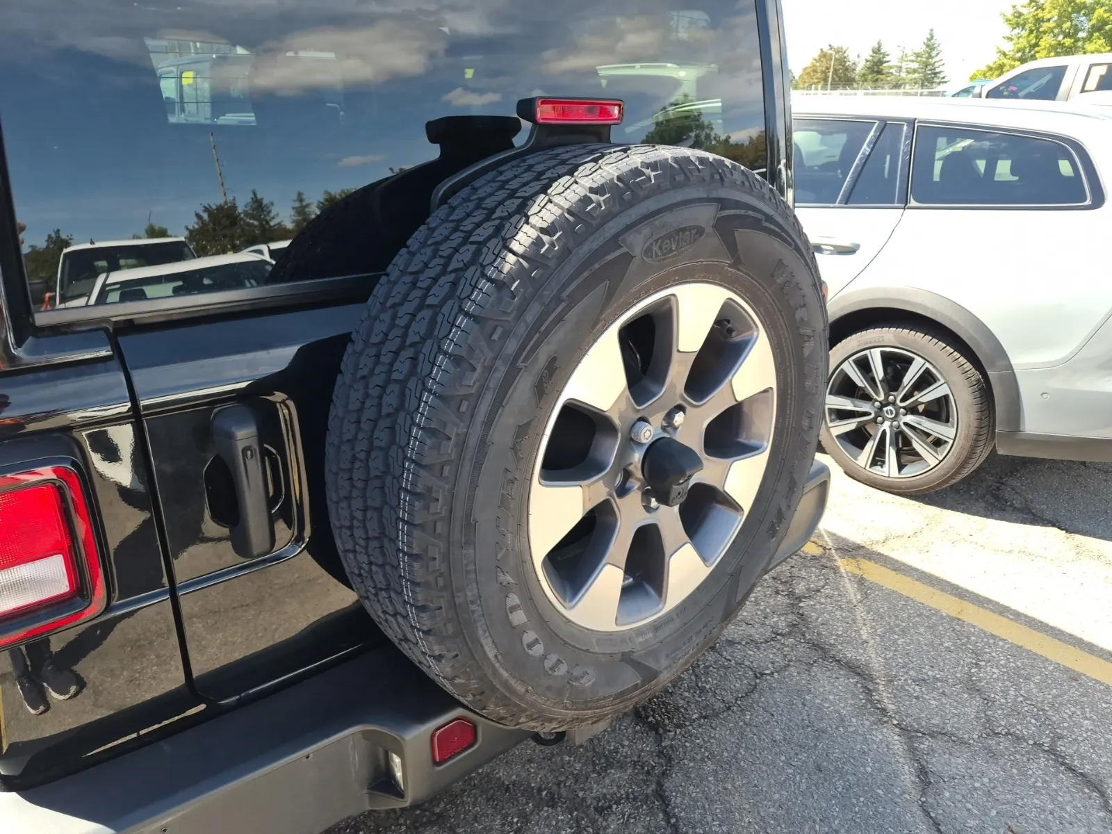 Spare Tire & Wheel Photo