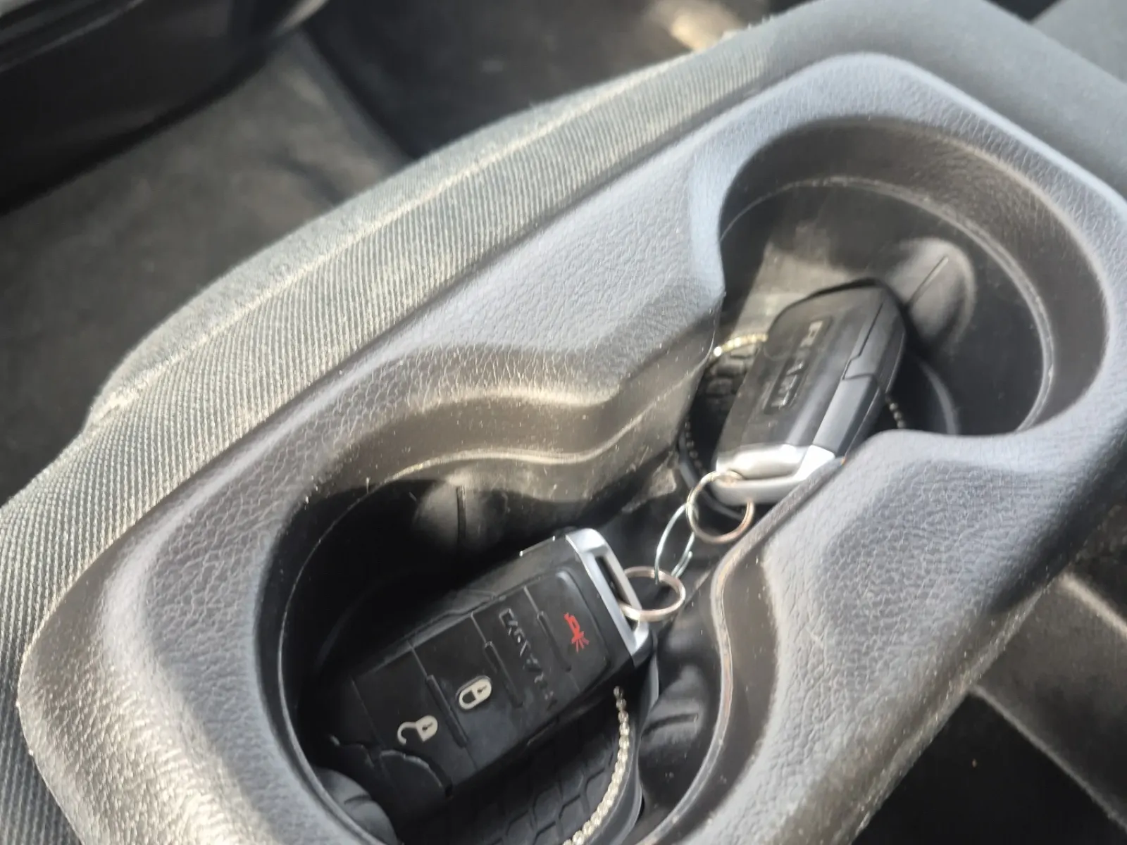 Keys/Fobs/Manual Photo
