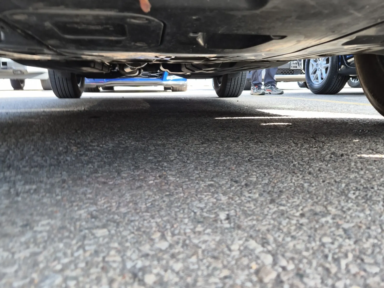 Undercarriage - Front Photo