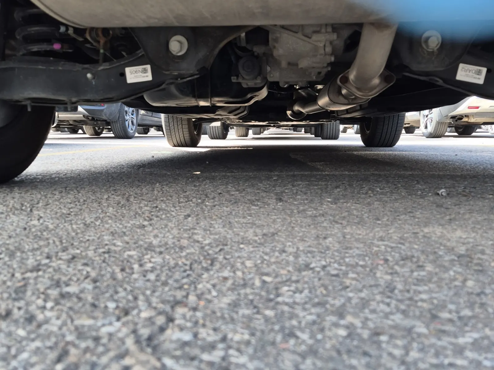 Undercarriage - Rear Photo