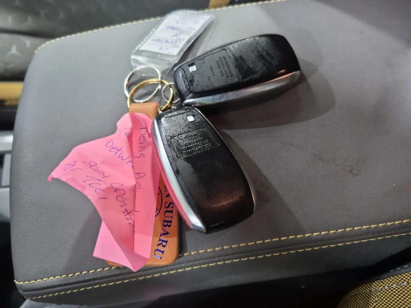 Keys/Fobs/Manual Photo