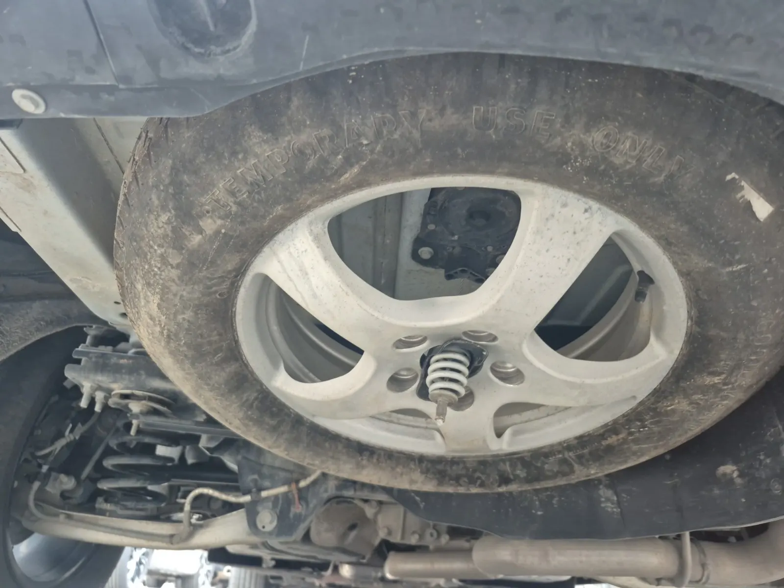 Spare Tire & Wheel Photo