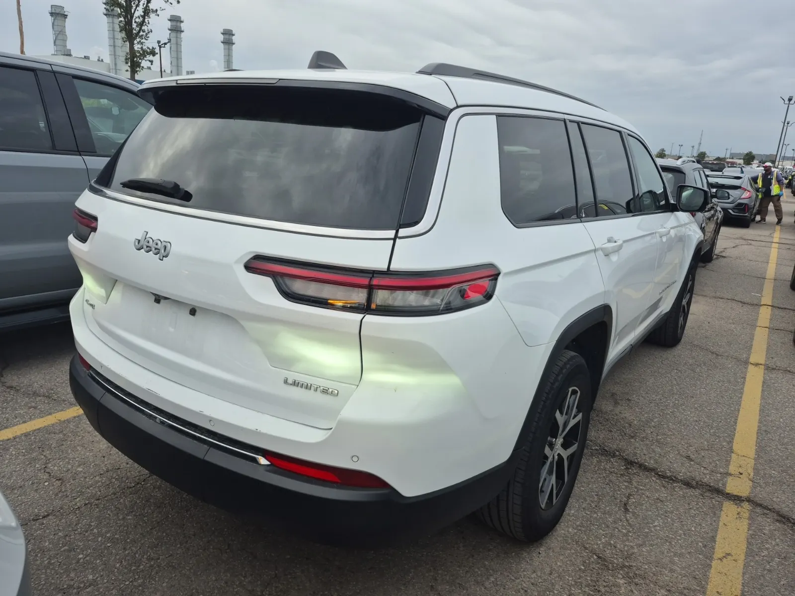 Passenger Rear 3/4 Photo