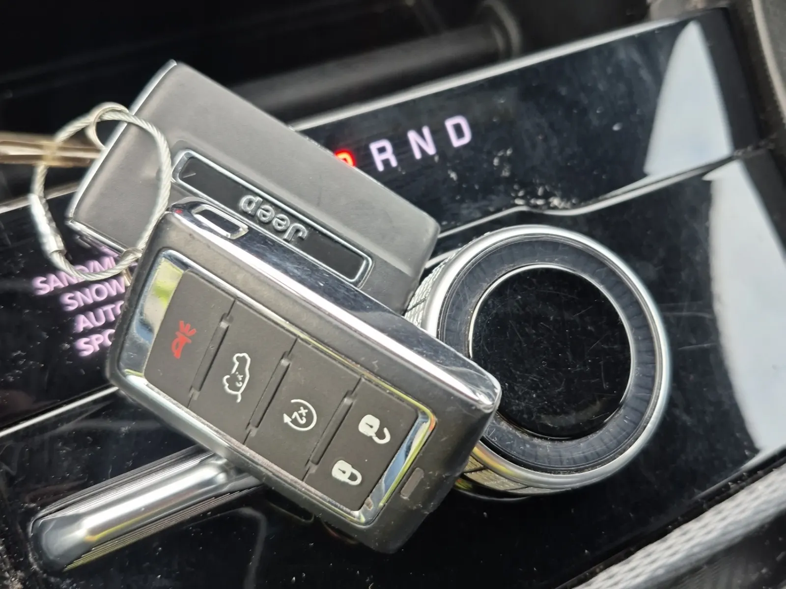 Keys/Fobs/Manual Photo