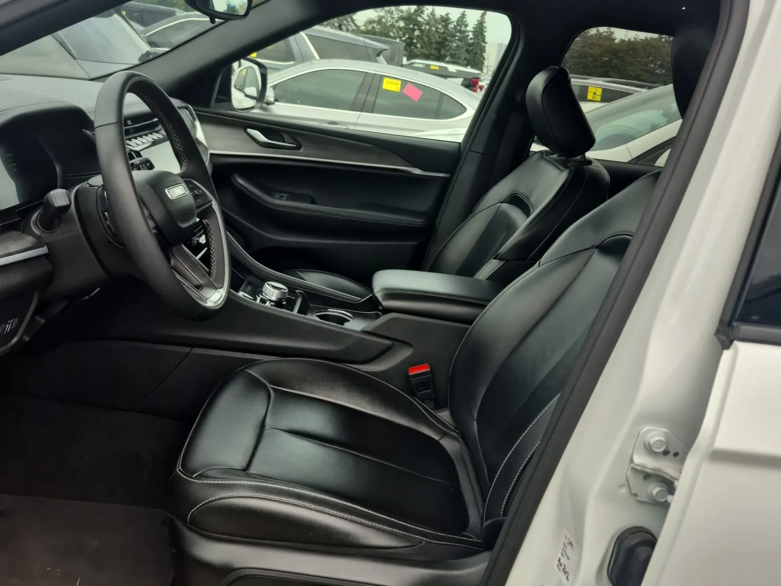 Front Interior Photo