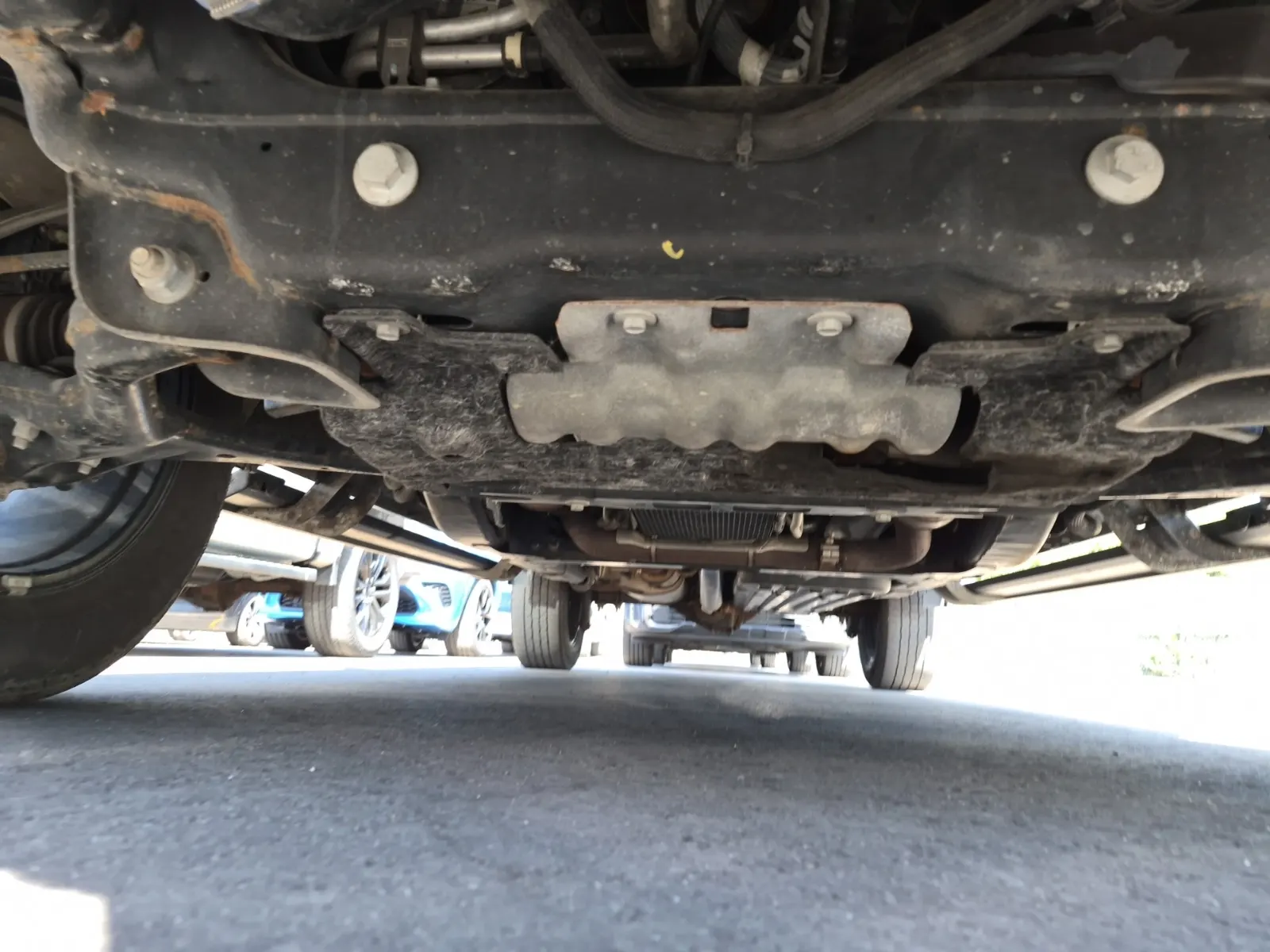 Undercarriage - Front Photo