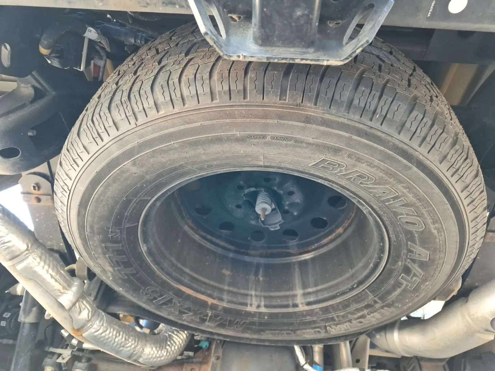 Spare Tire & Wheel Photo