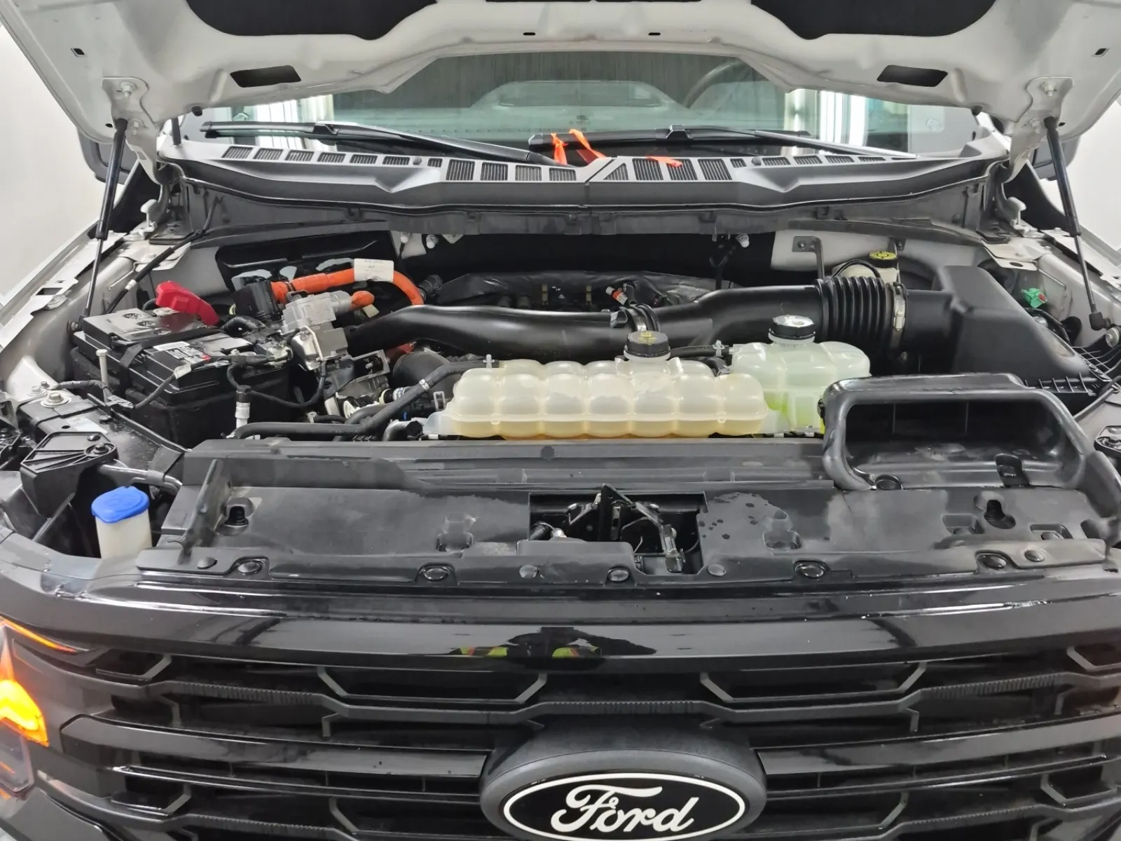 Engine Photo