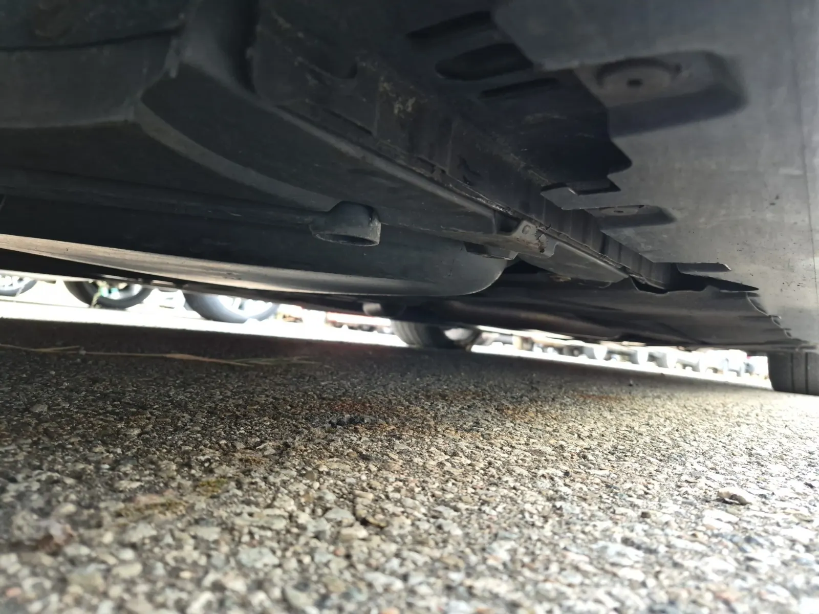 Undercarriage - Passenger Photo