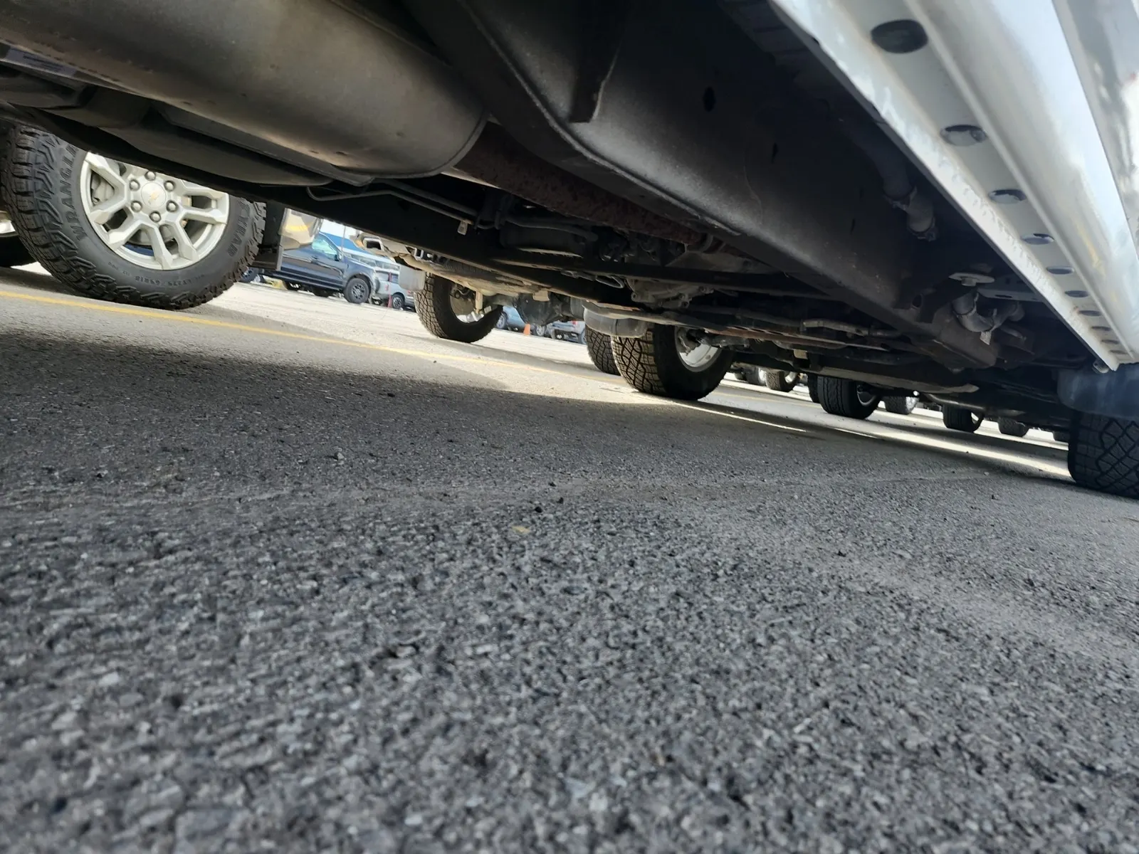 Undercarriage - Passenger Photo