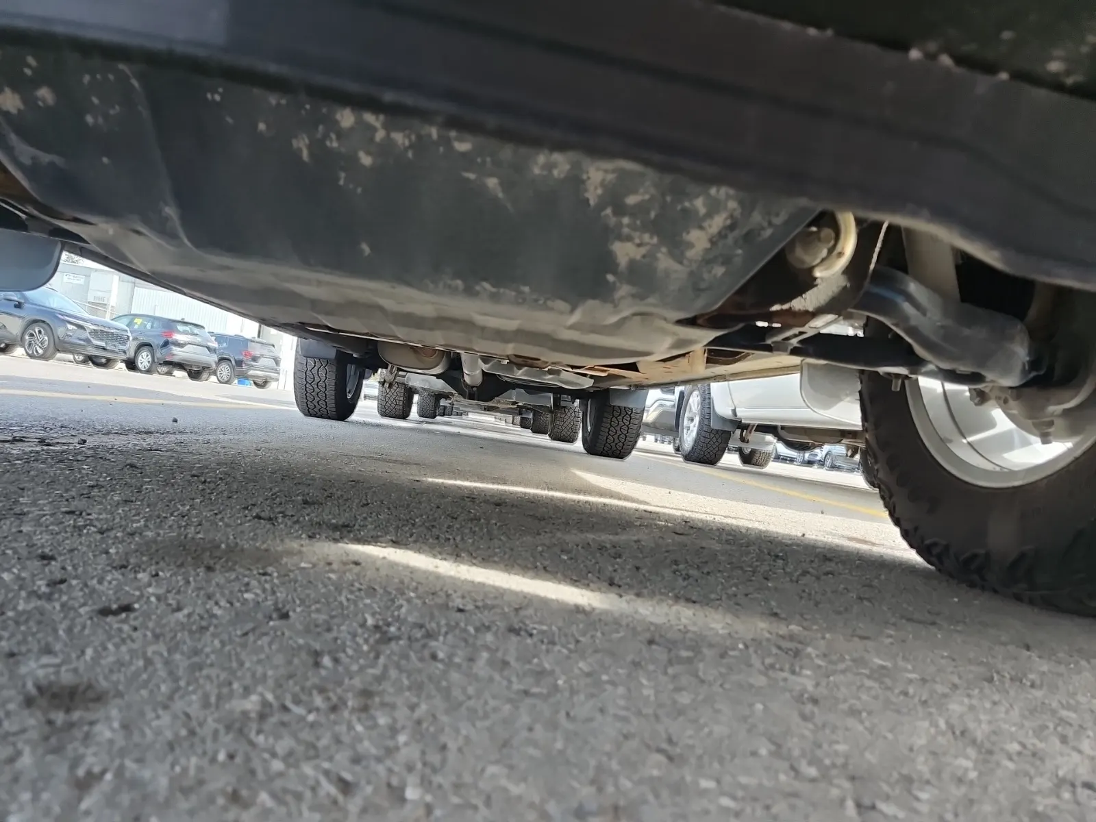 Undercarriage - Front Photo