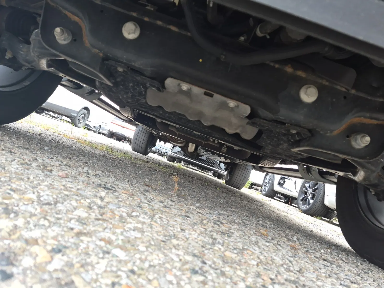 Undercarriage - Front Photo