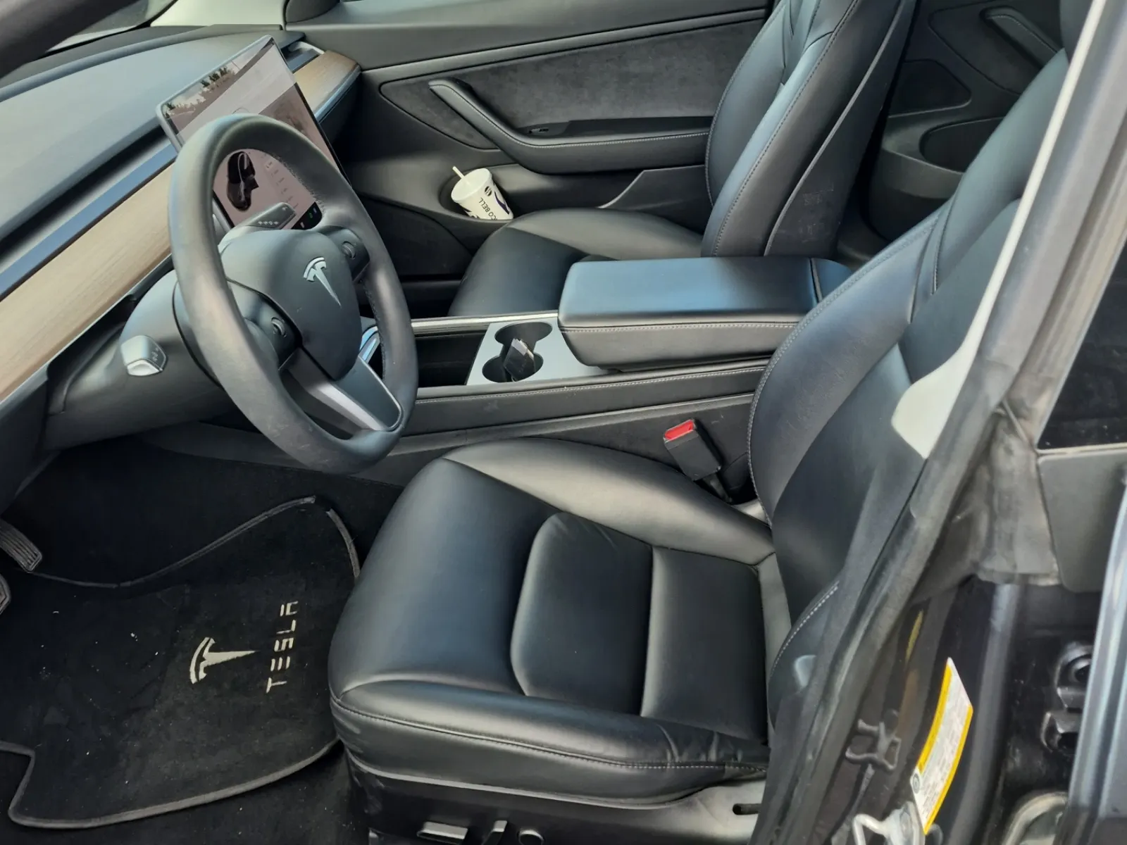Front Interior Photo