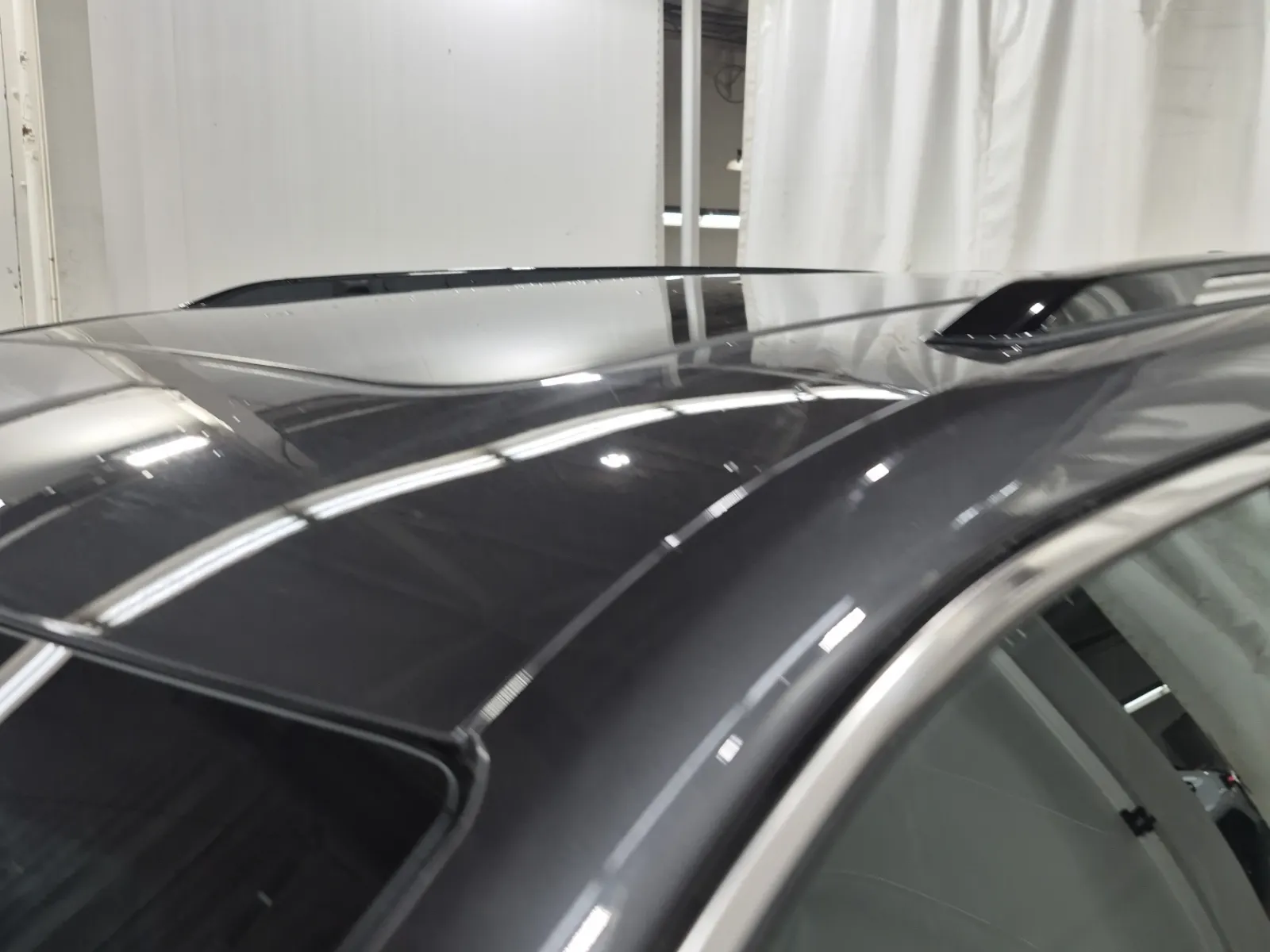 Exterior Roof Photo