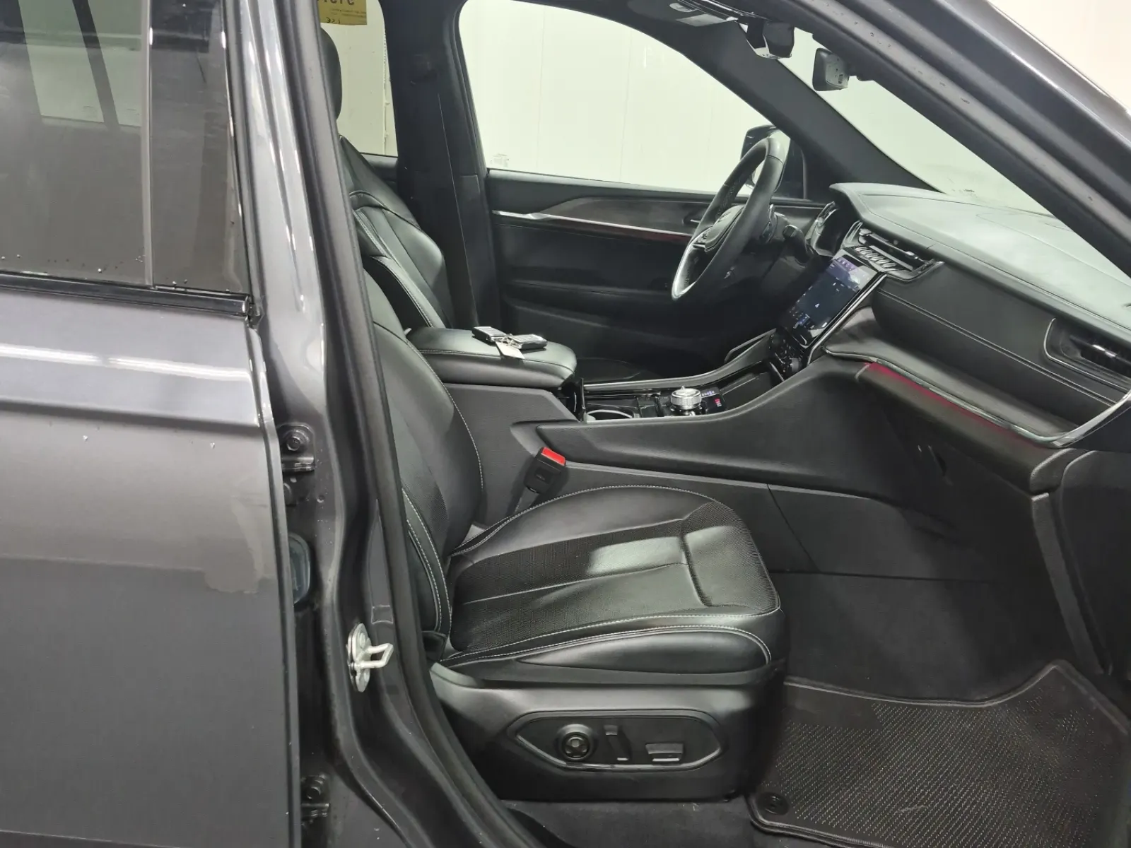 Right Side Interior Photo