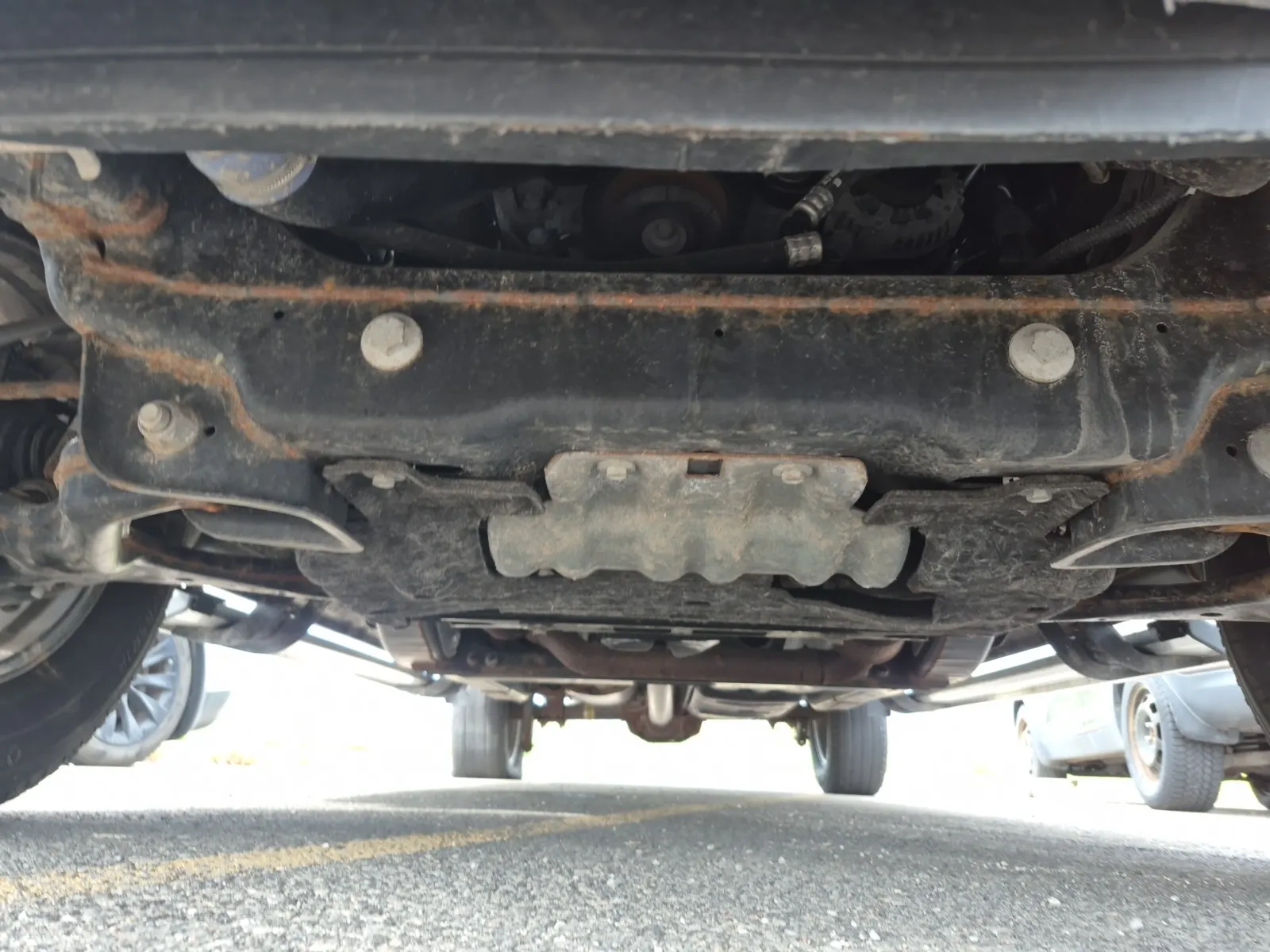 Undercarriage - Front Photo
