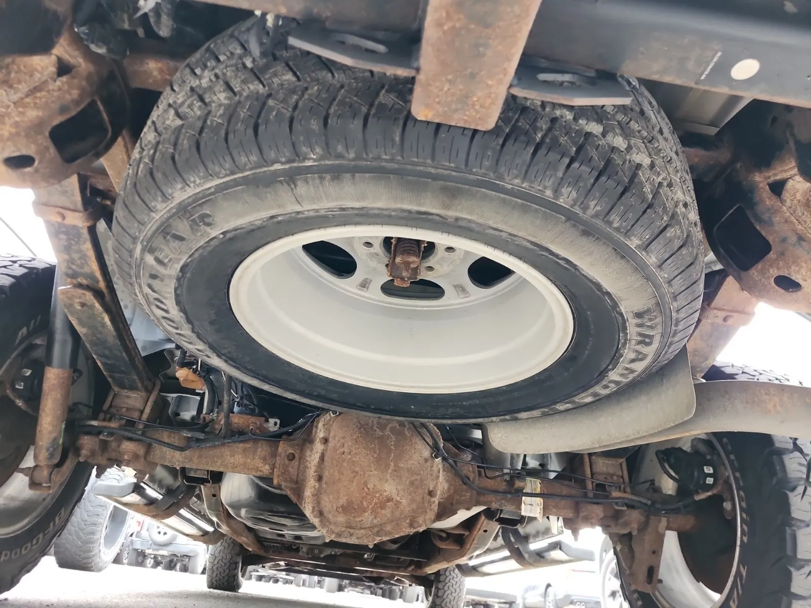 Spare Tire & Wheel Photo