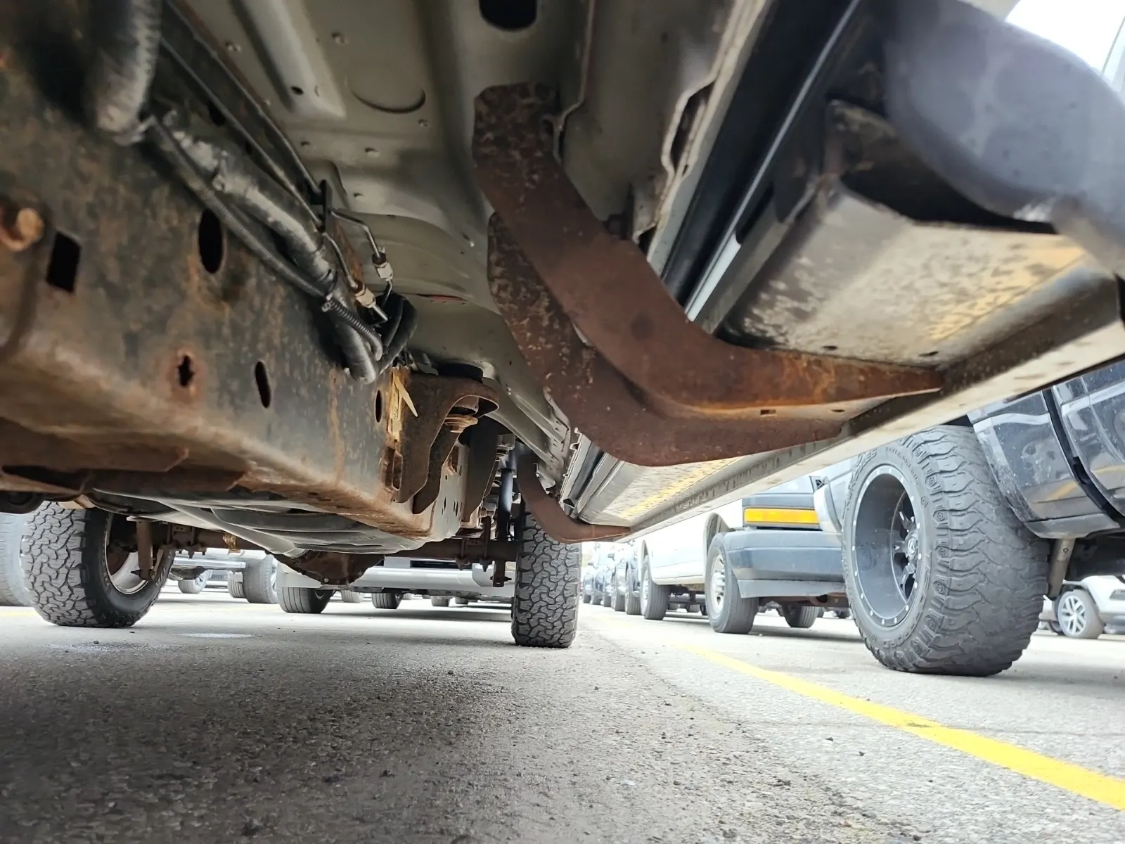 Undercarriage - Driver Photo