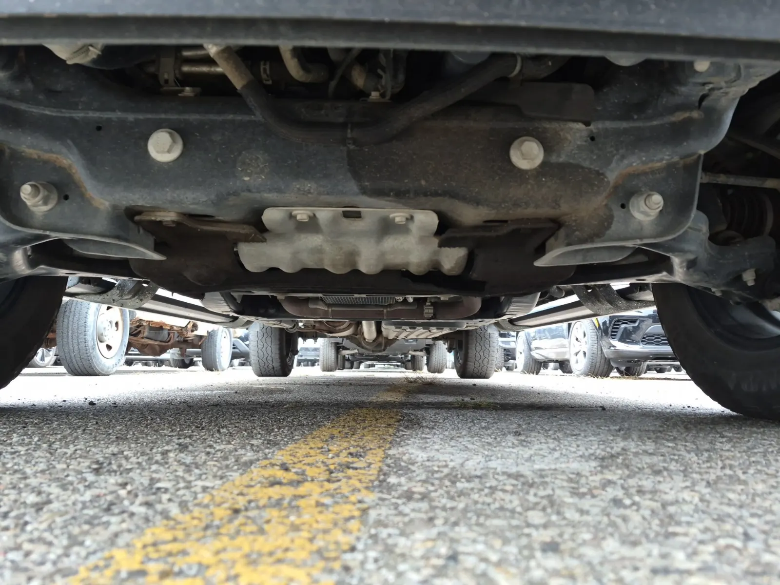 Undercarriage - Front Photo