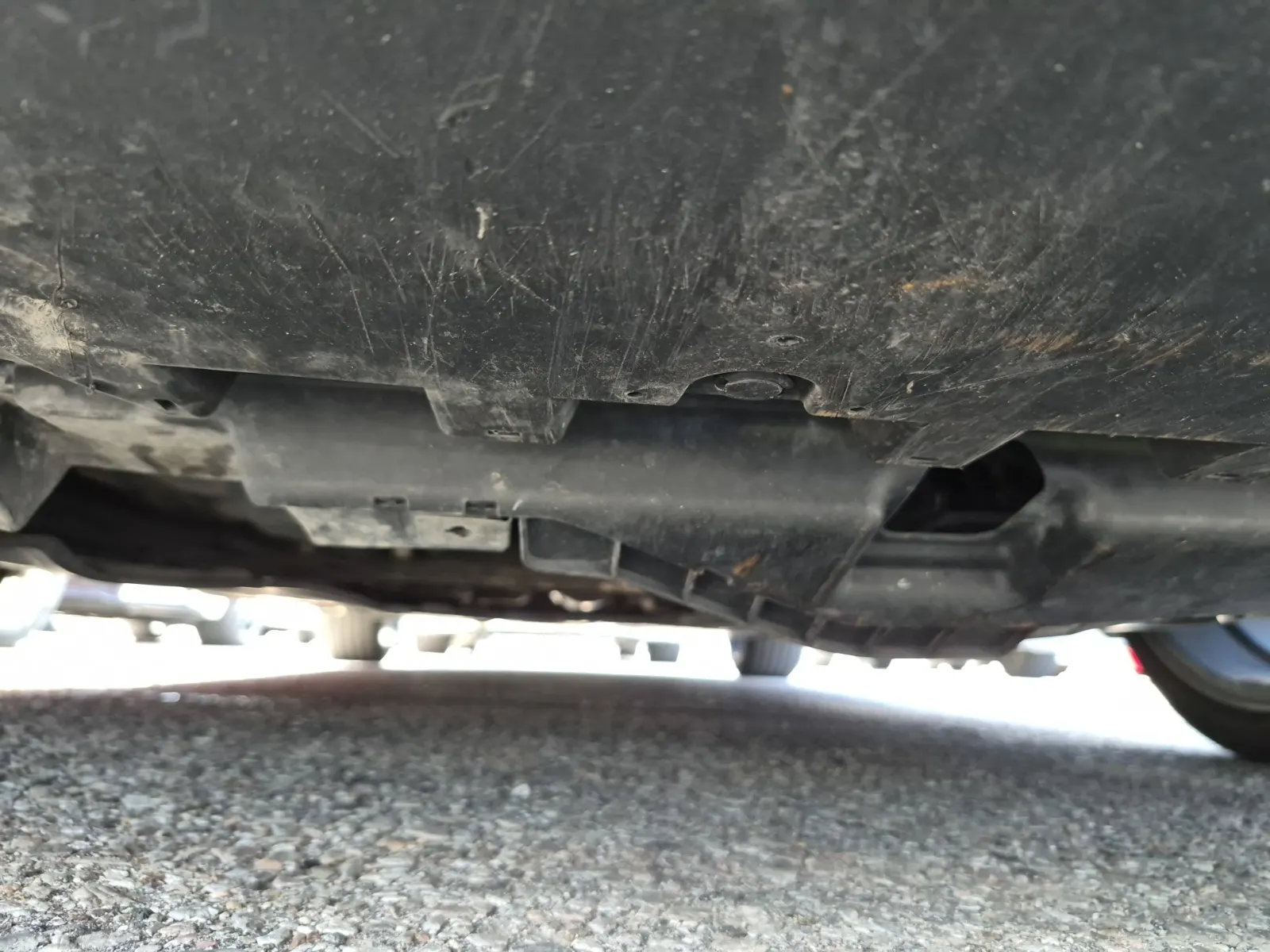 Undercarriage - Front Photo