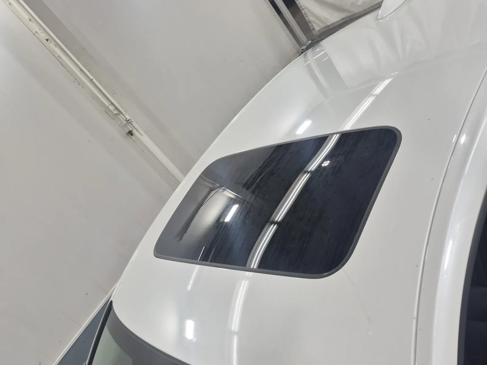 Exterior Roof Photo